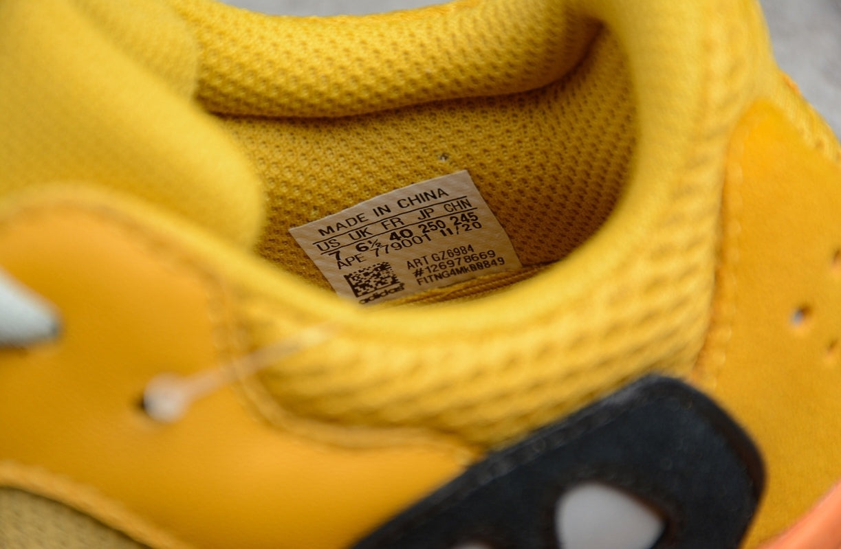 Chaussure ADIDAS YEEZY BOOST 700 V2