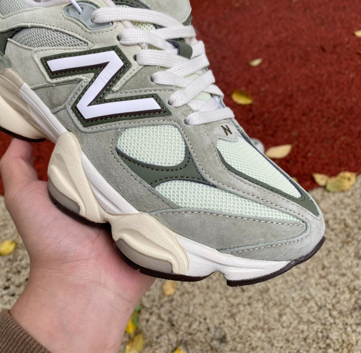 Chaussure NEW BALANCE 9060