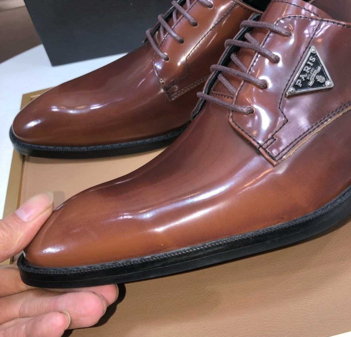 Chaussure de ville PRADA