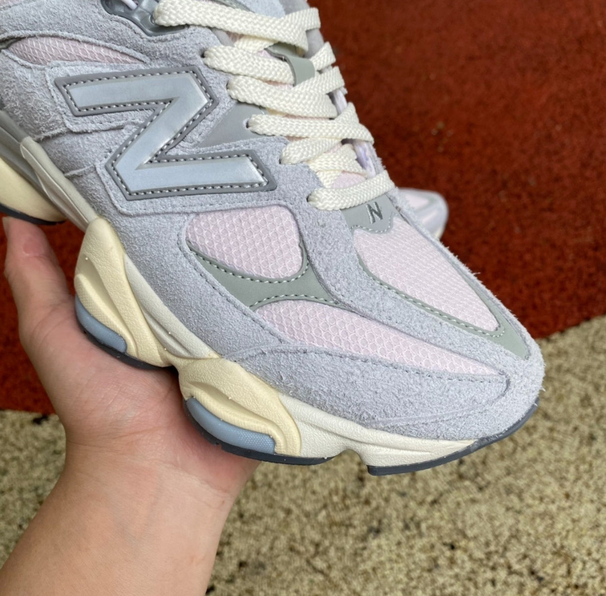 Chaussure NEW BALANCE 9060