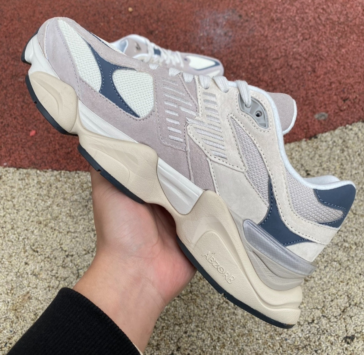 Chaussure NEW BALANCE 9060