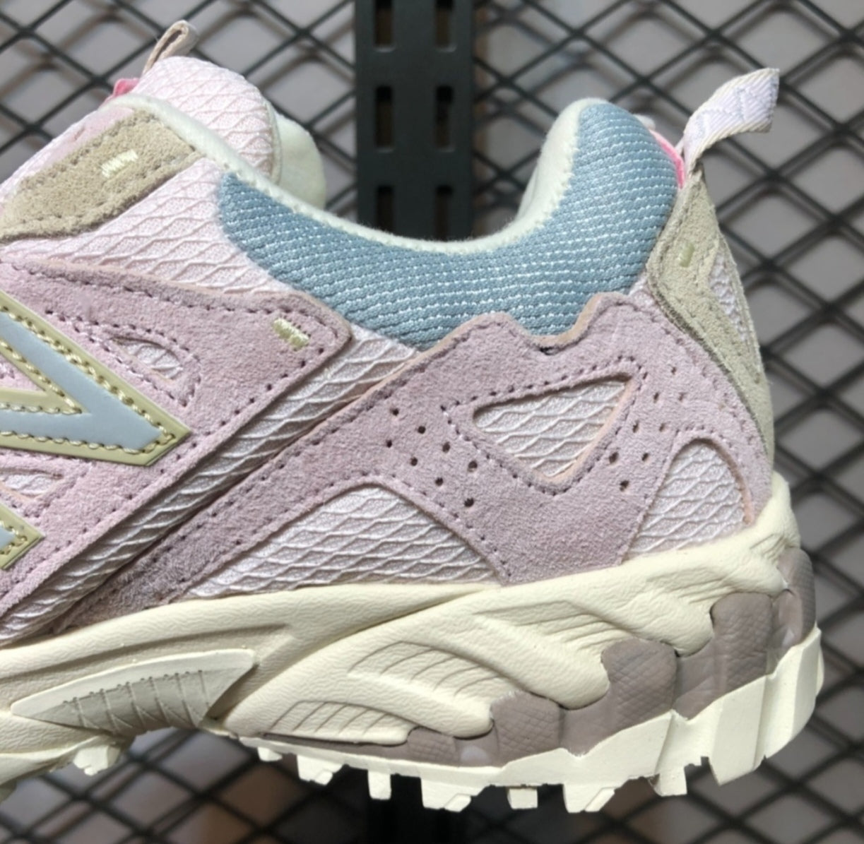 Chaussure NEW BALANCE ML610