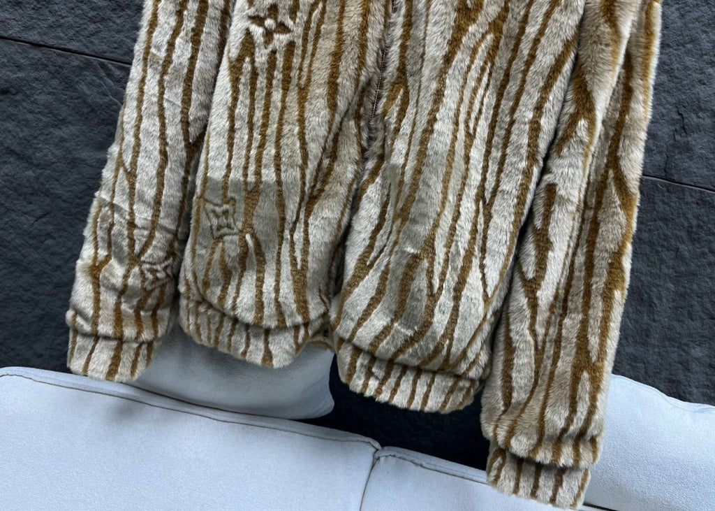 Veste LOUIS VUITTON en fourrure