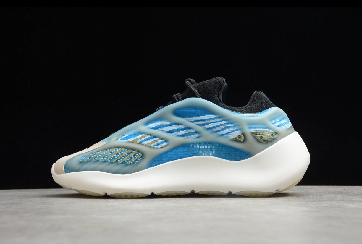 Chaussure ADIDAS YEEZY BOOST 700 V3