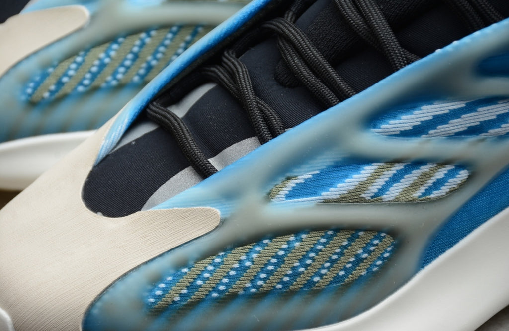 Chaussure ADIDAS YEEZY BOOST 700 V3