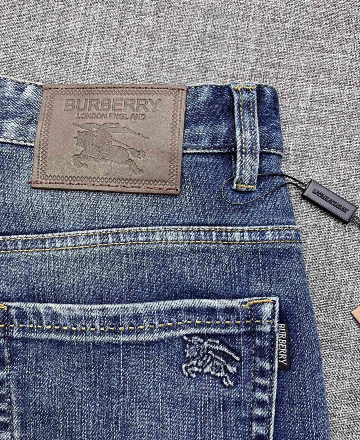 Jean BURBERRY