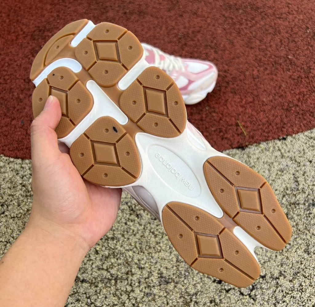 Chaussure NEW BALANCE 9060