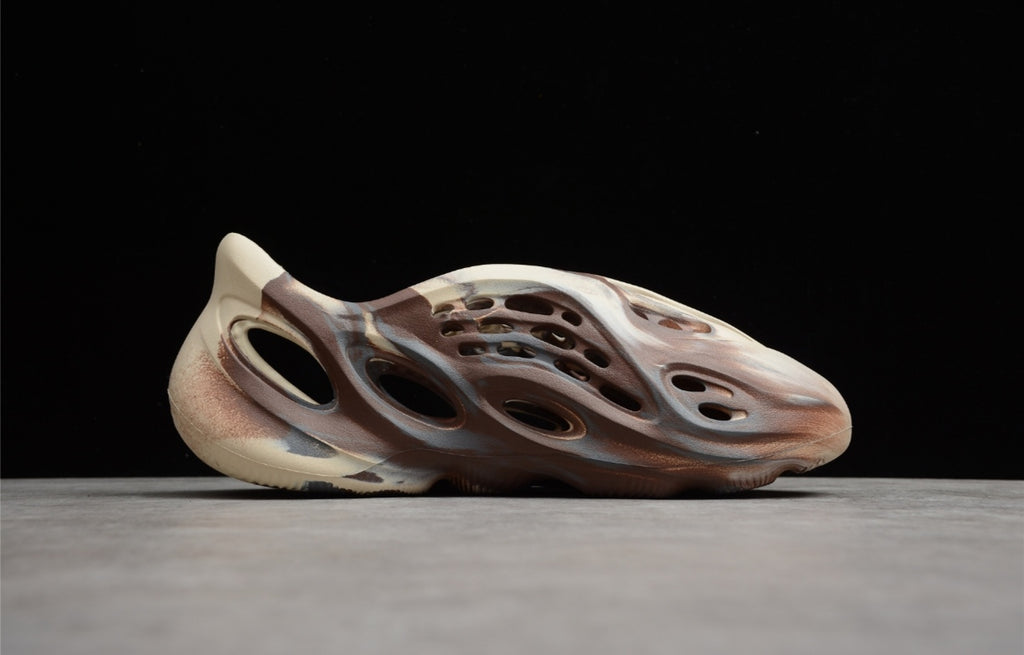 Chaussure ADIDAS YEEZY FOAM RUNNER MXT