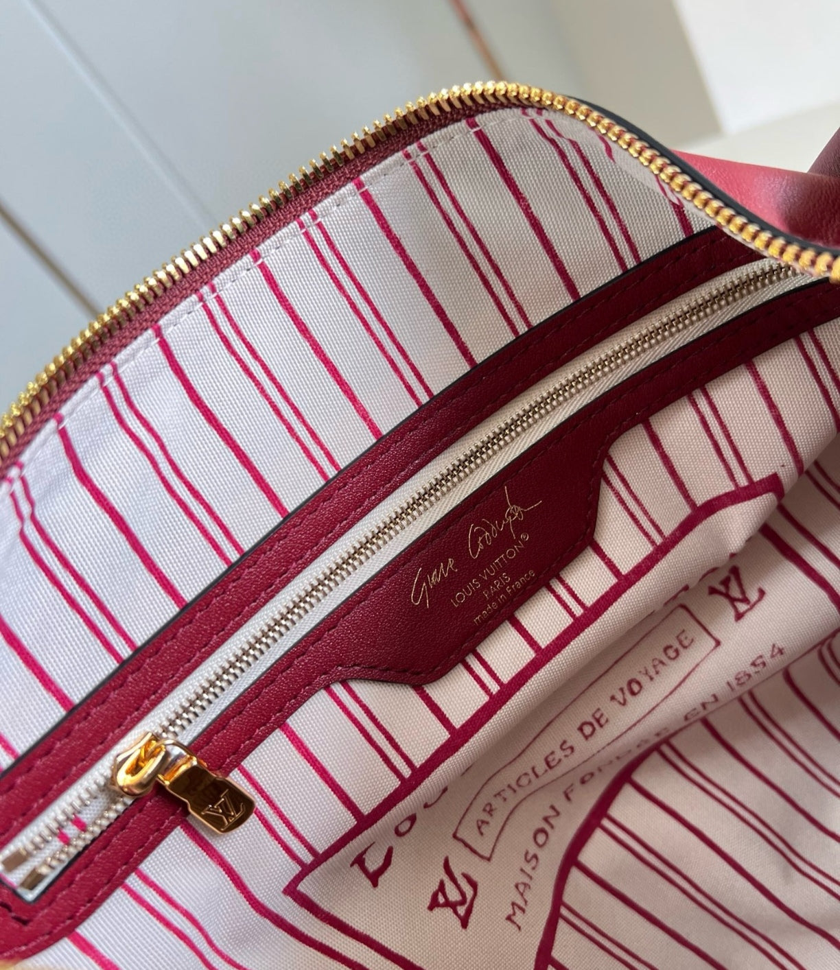 Sac à main LOUIS VUITTON en cuir