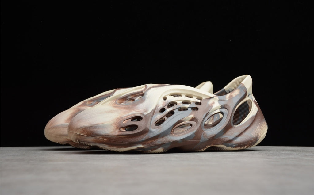 Chaussure ADIDAS YEEZY FOAM RUNNER MXT