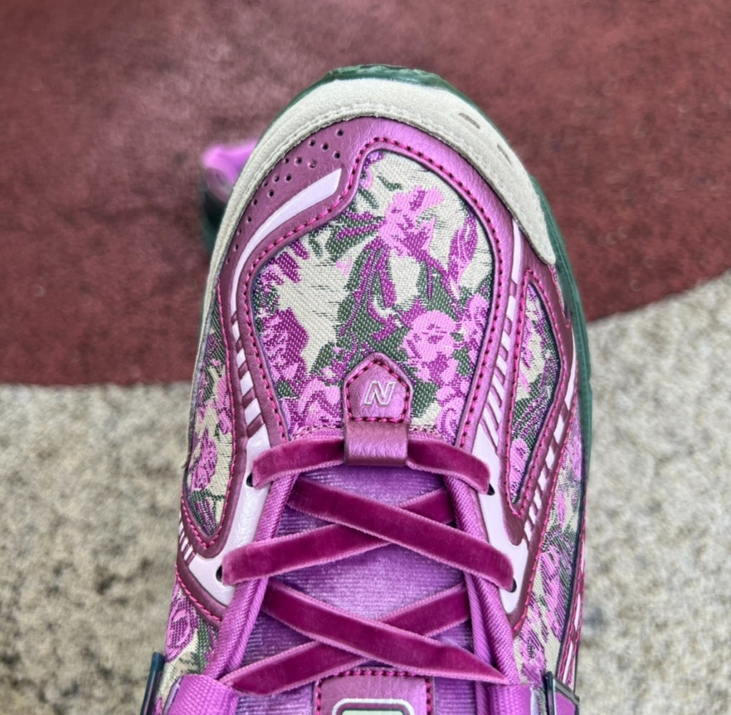 Chaussure NEW BALANCE 1906