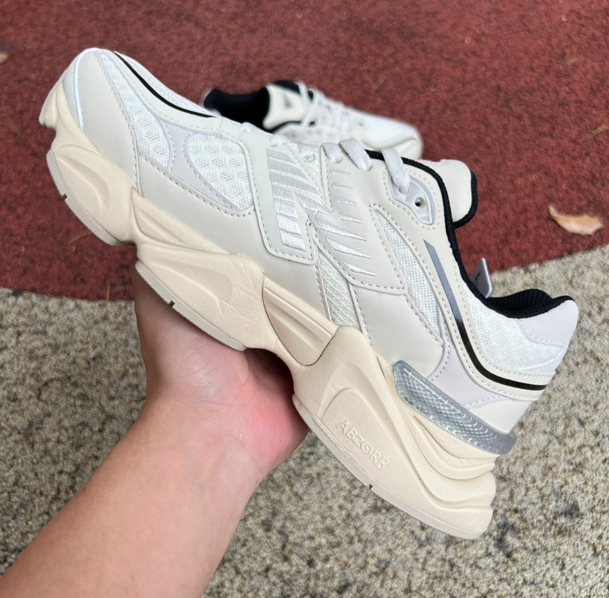 Chaussure NEW BALANCE 9060