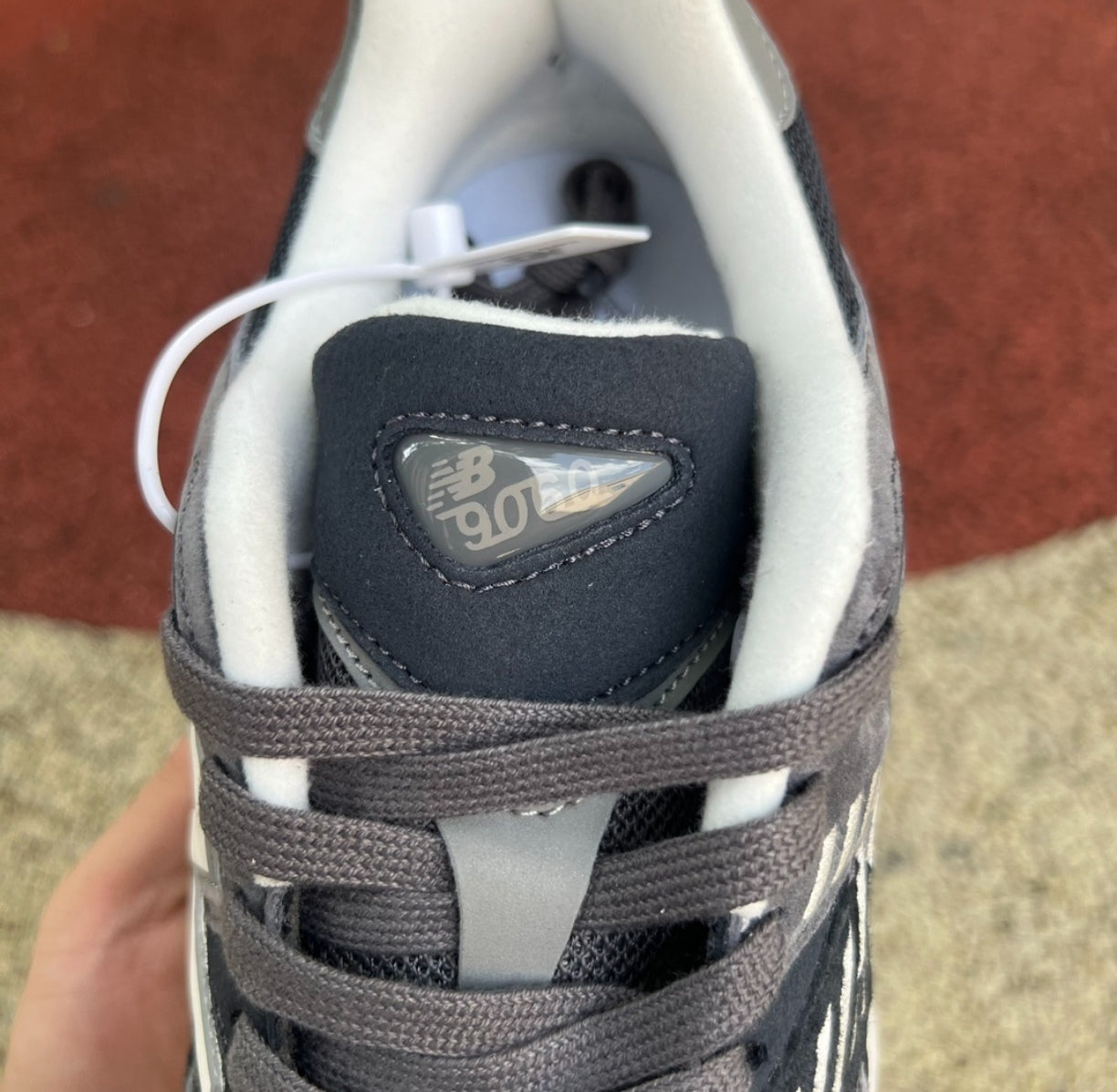 Chaussure NEW BALANCE 9060