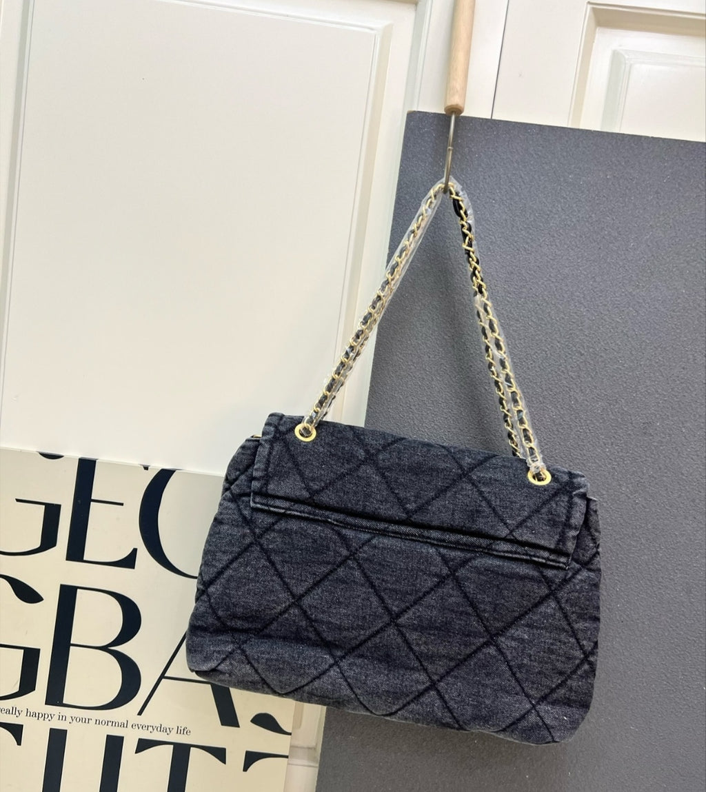 Sac à main en jean CHANEL