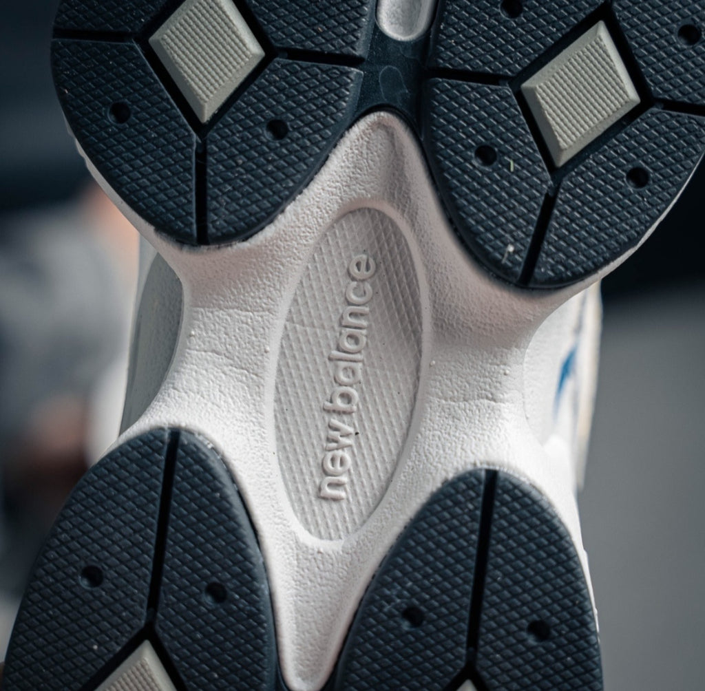 Chaussure NEW BALANCE 9060