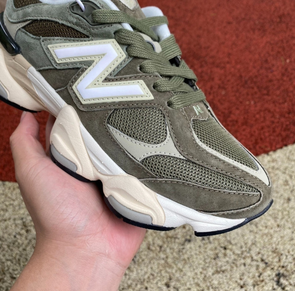 Chaussure NEW BALANCE 9060