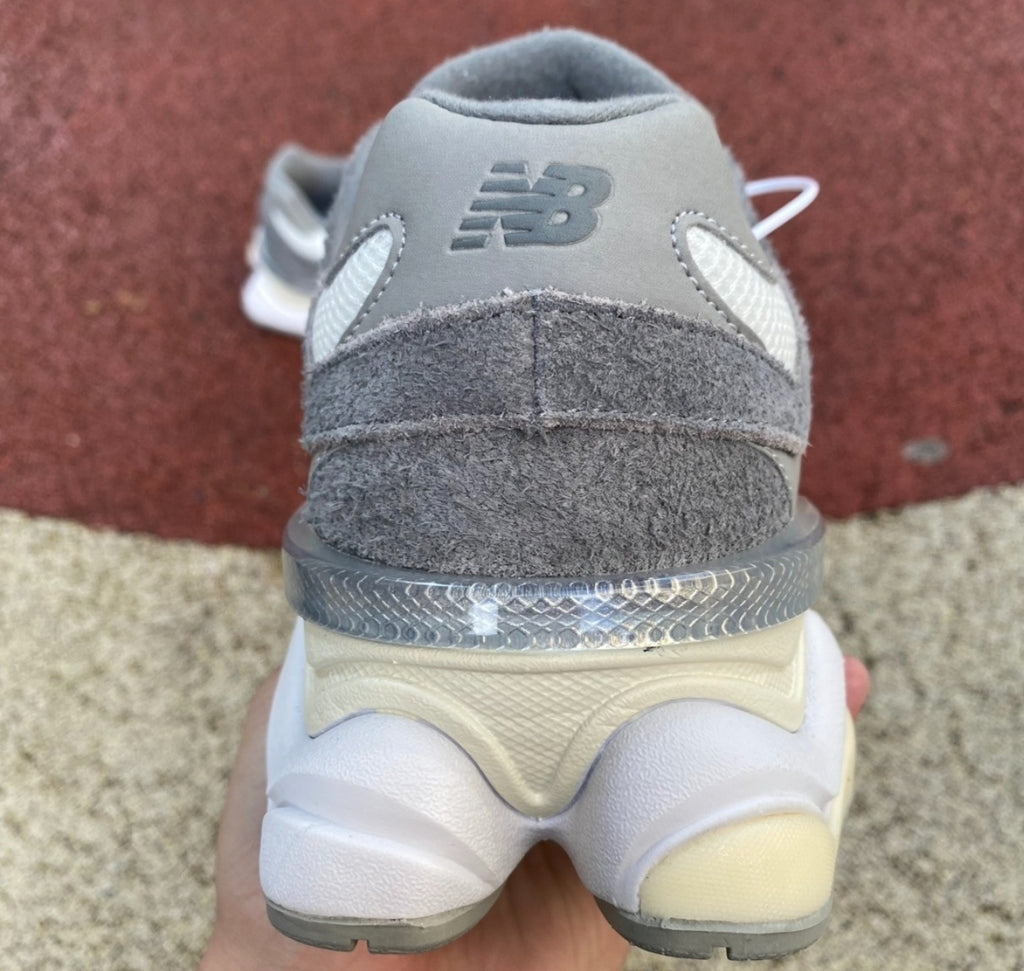 Chaussure NEW BALANCE 9060