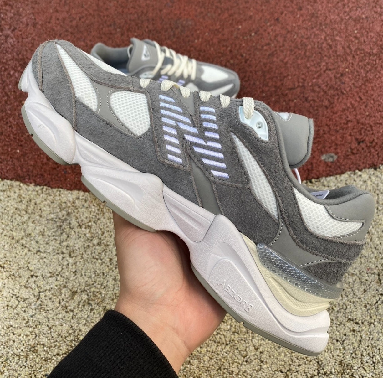 Chaussure NEW BALANCE 9060