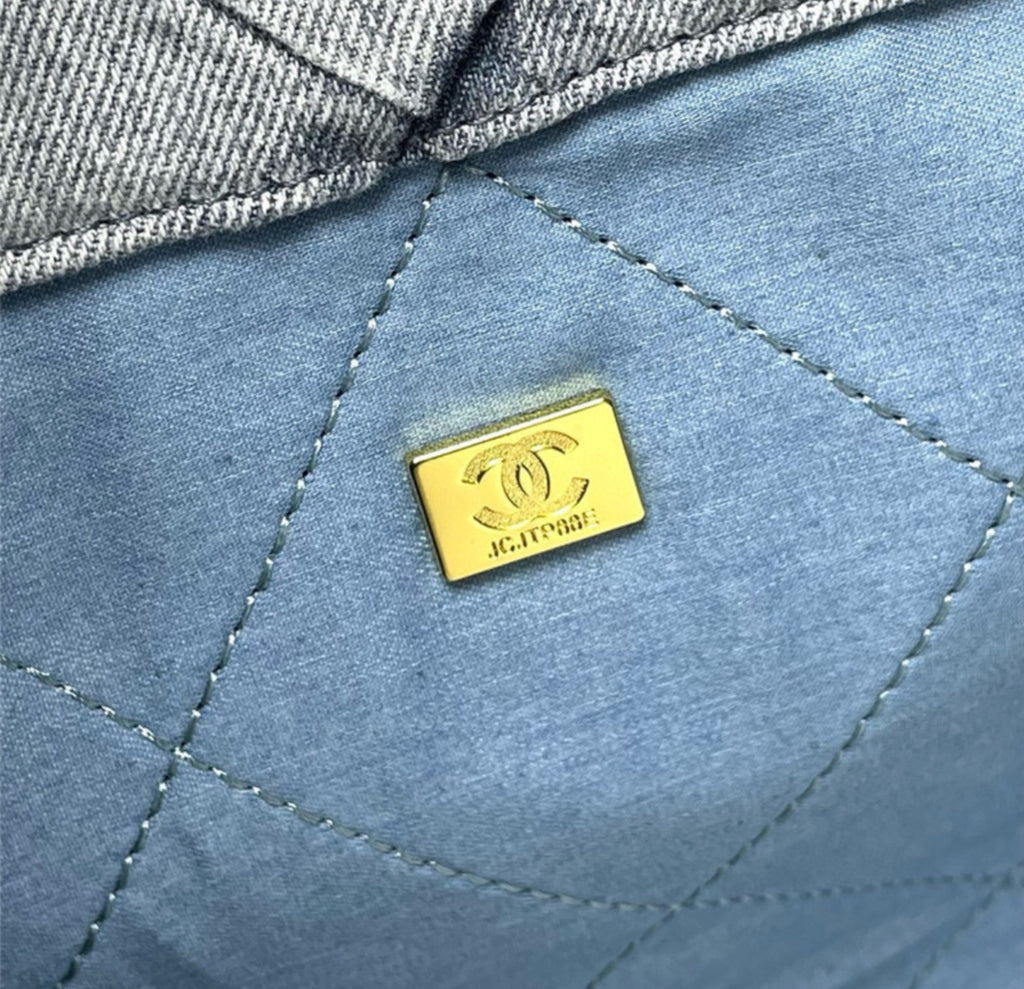 Sac à main en jean CHANEL