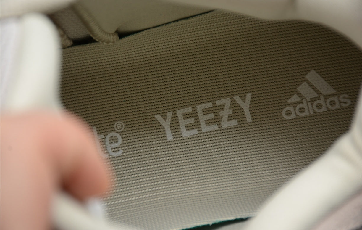 Chaussure ADIDAS YEEZY 500