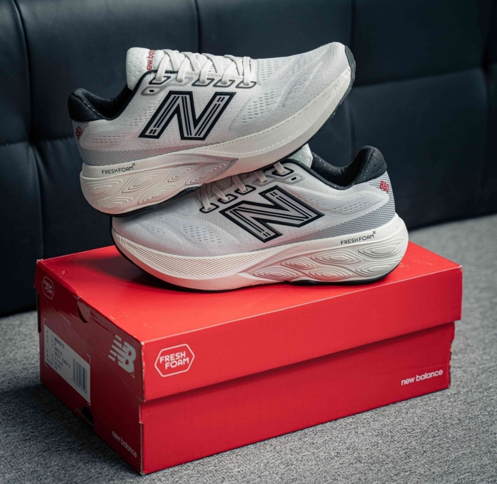 Chaussure NEW BALANCE W880