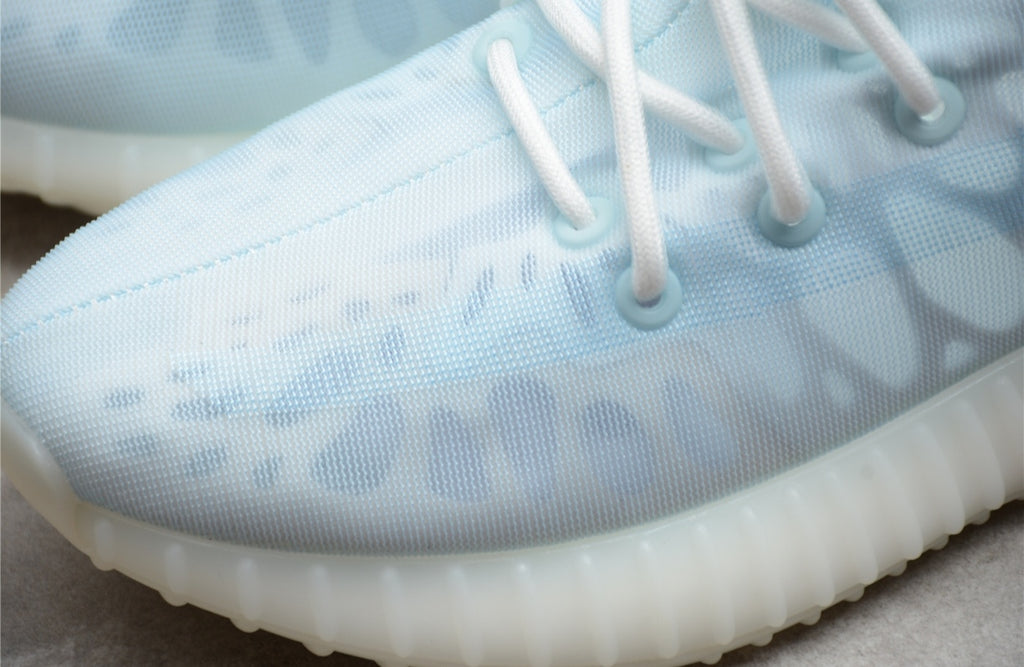 Chaussure ADIDAS YEEZY 350 V2