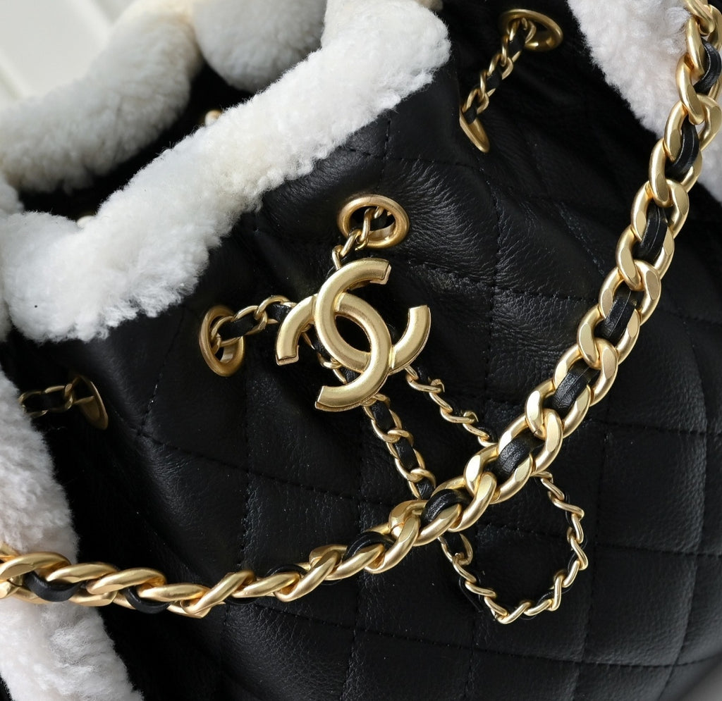 Sac à main CHANEL