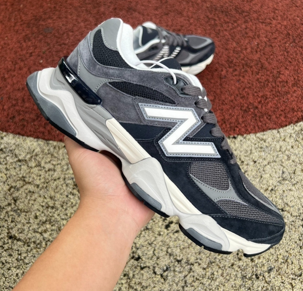 Chaussure NEW BALANCE 9060