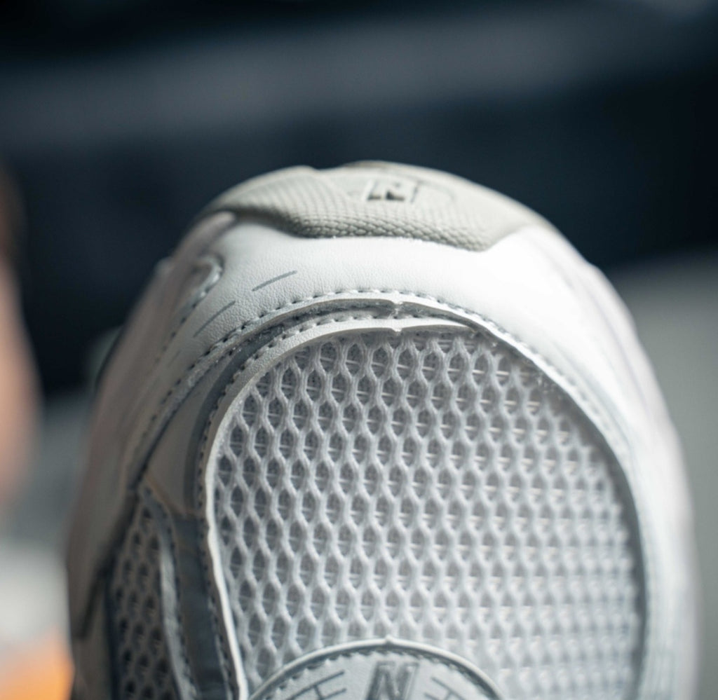 Chaussure NEW BALANCE 740