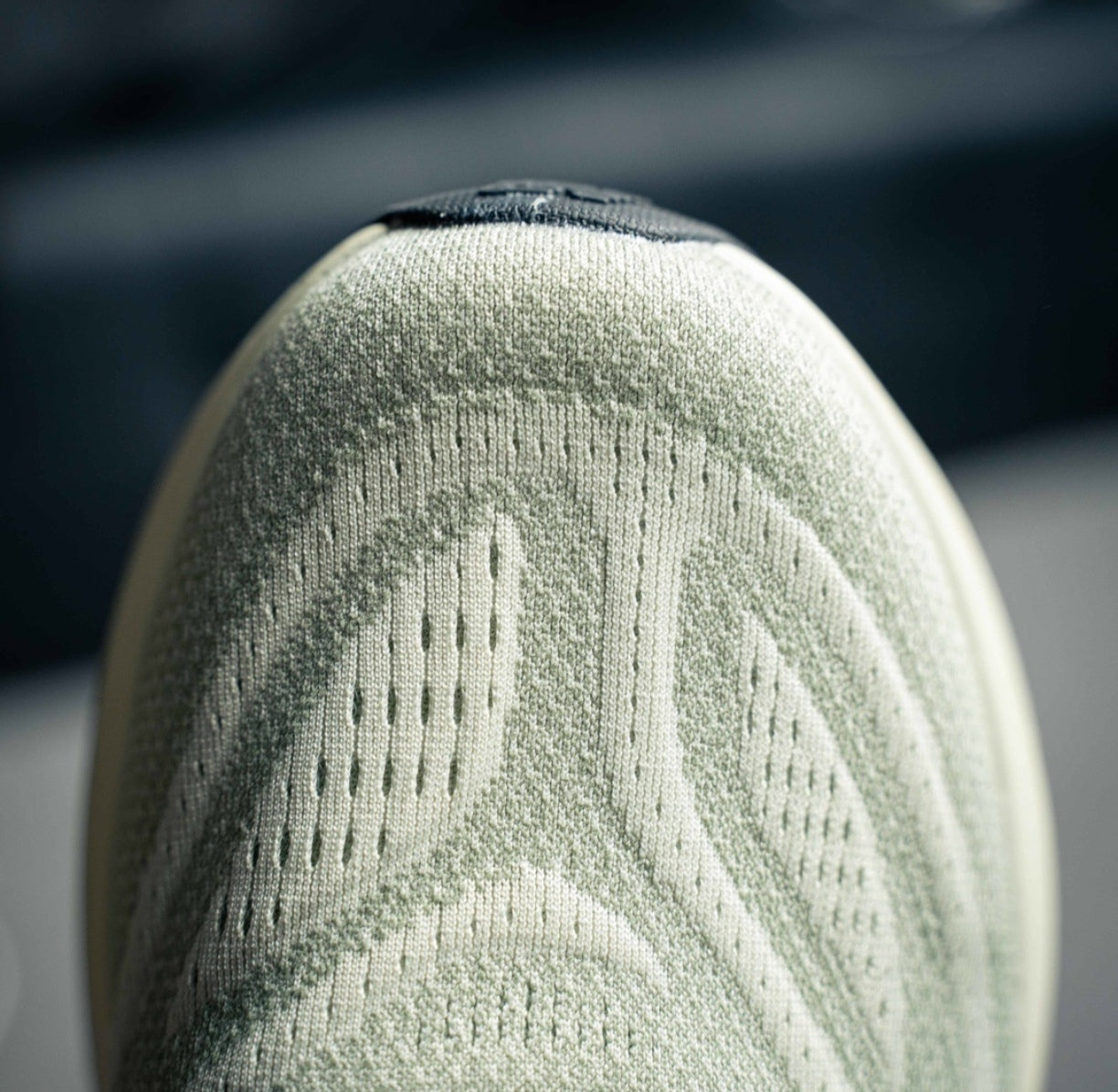 Chaussure NEW BALANCE W880