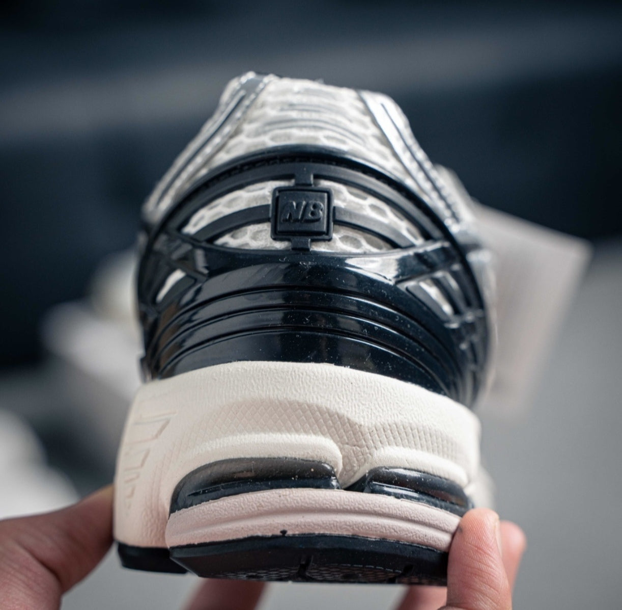 Chaussure NEW BALANCE M1906