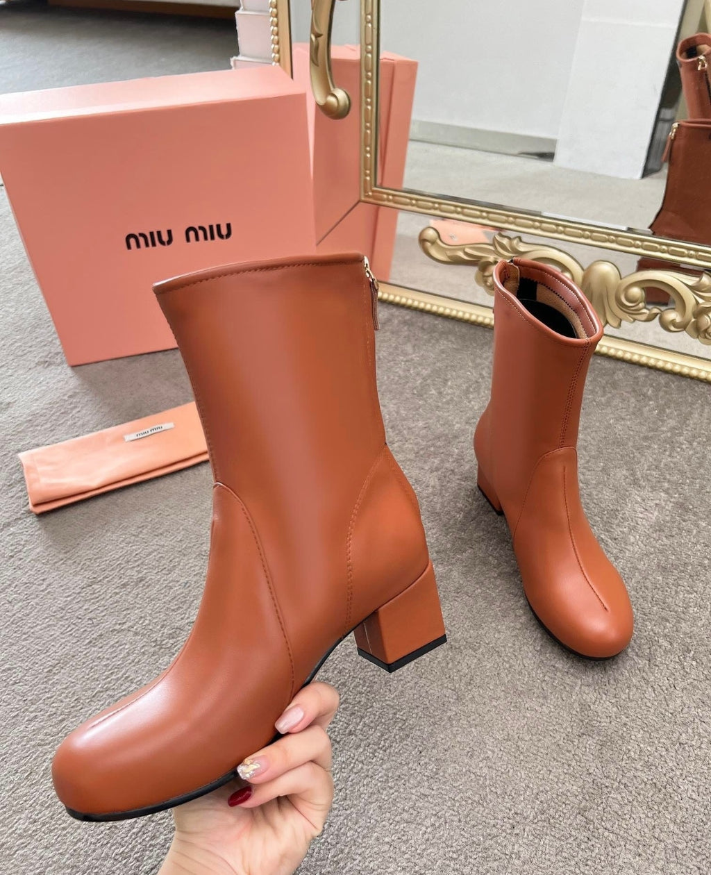 Talon MIU MIU