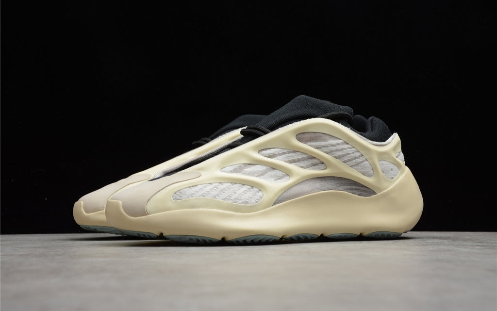 Chaussure ADIDAS YEEZY 700 V3