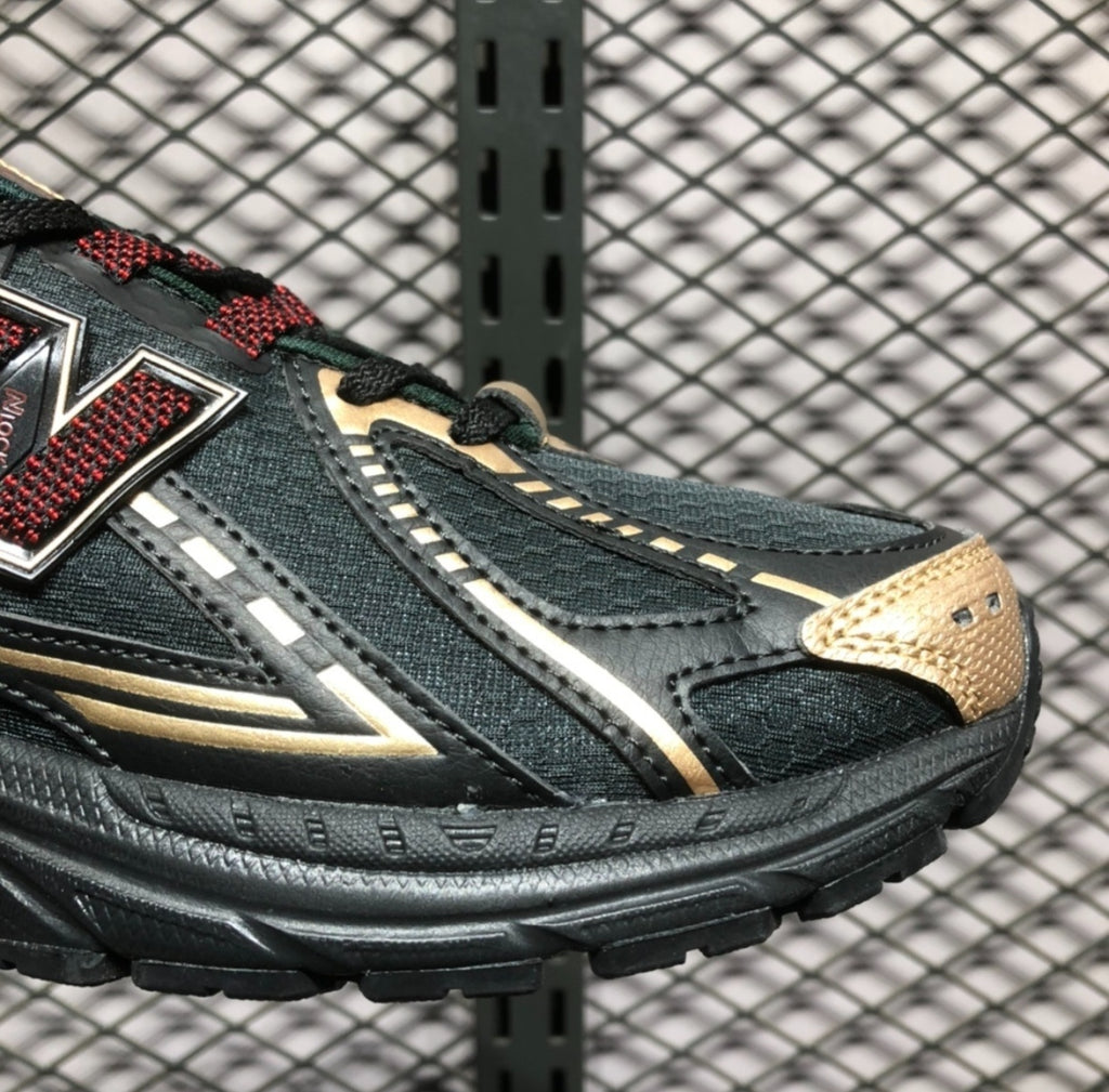 Chaussure NEW BALANCE 1906