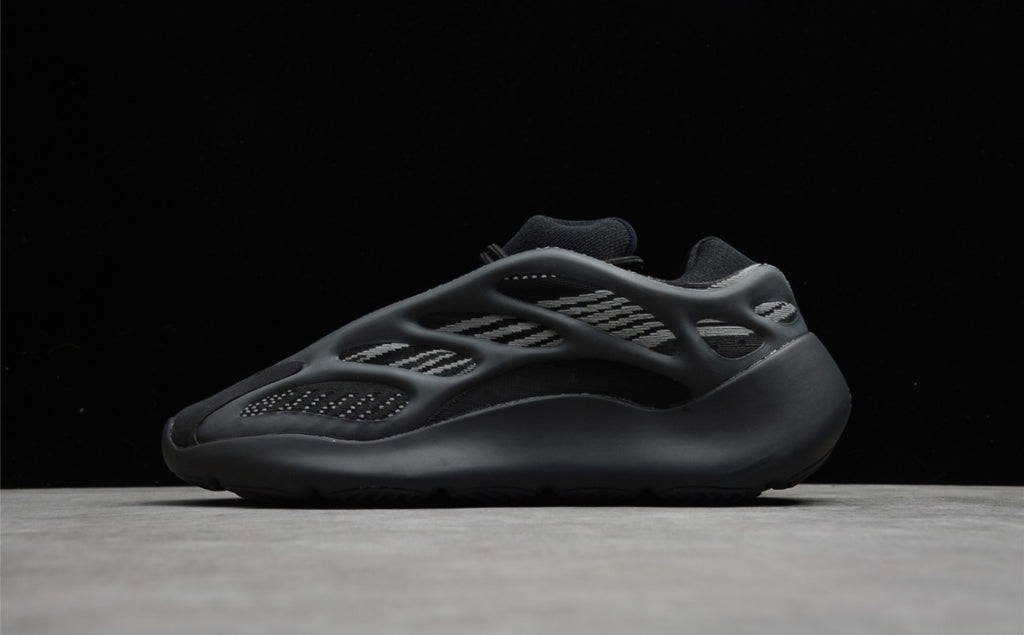 Chaussure ADIDAS YEEZY 700 V3