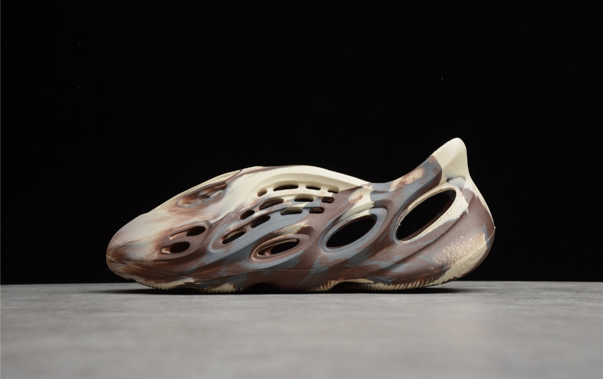 Chaussure ADIDAS YEEZY FOAM RUNNER MXT