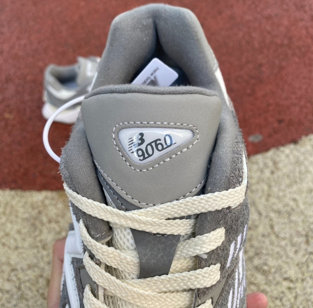 Chaussure NEW BALANCE 9060