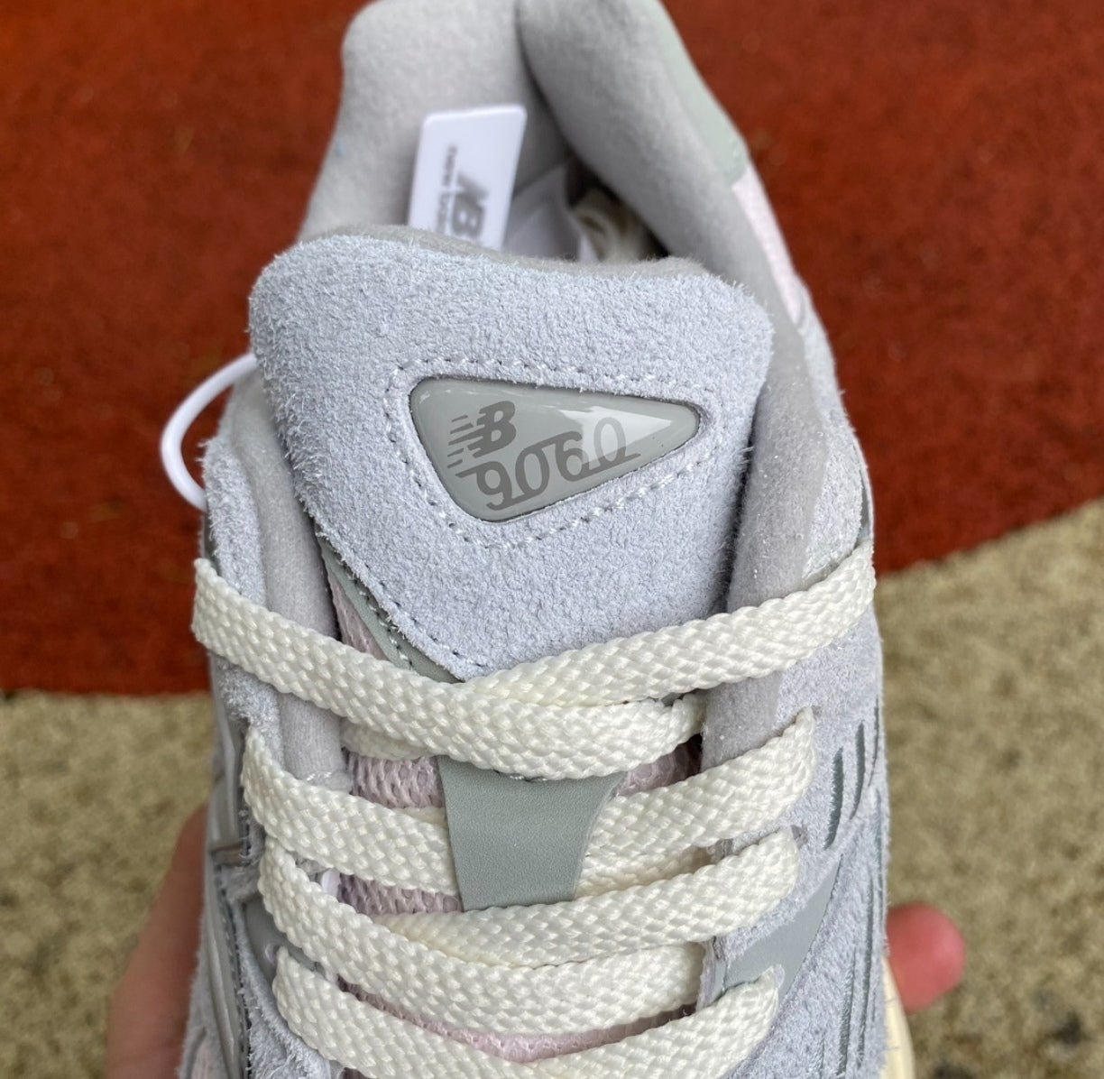 Chaussure NEW BALANCE 9060