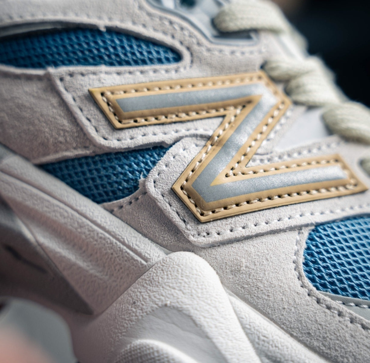 Chaussure NEW BALANCE 9060