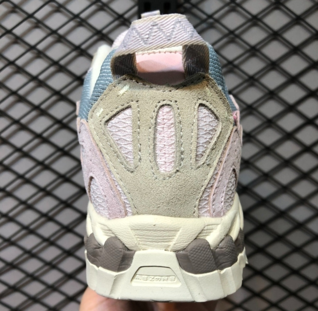 Chaussure NEW BALANCE ML610