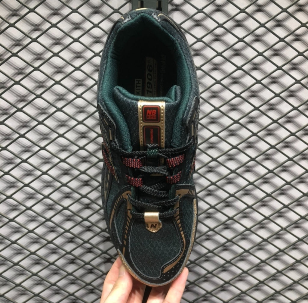 Chaussure NEW BALANCE 1906