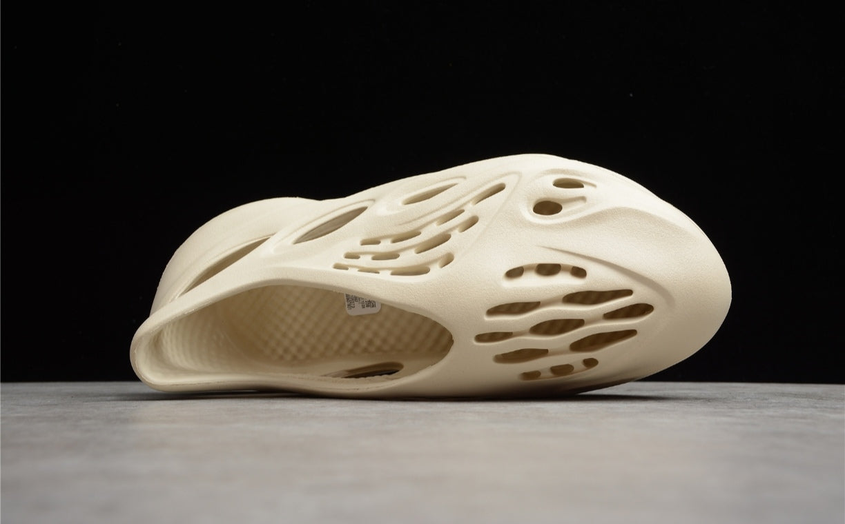 Chaussure ADIDAS YEEZY FOAM MXT