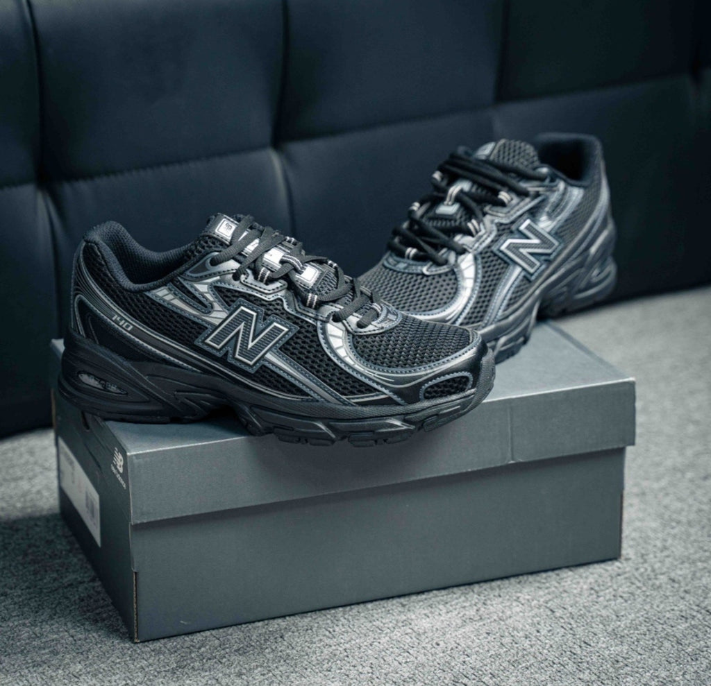 Chaussure NEW BALANCE 740