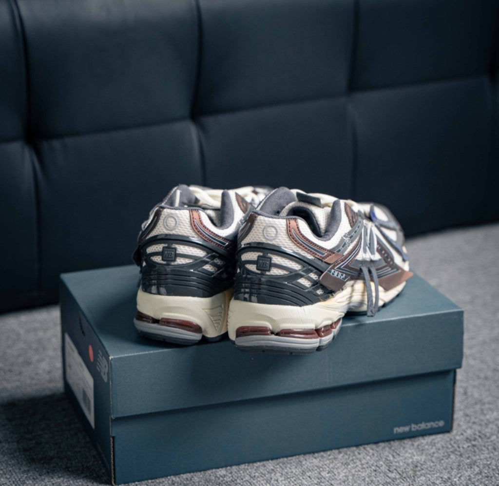 Chaussure NEW BALANCE M1906