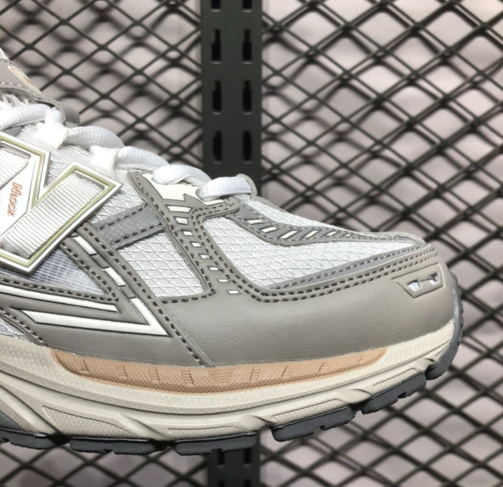 Chaussure NEW BALANCE 1906