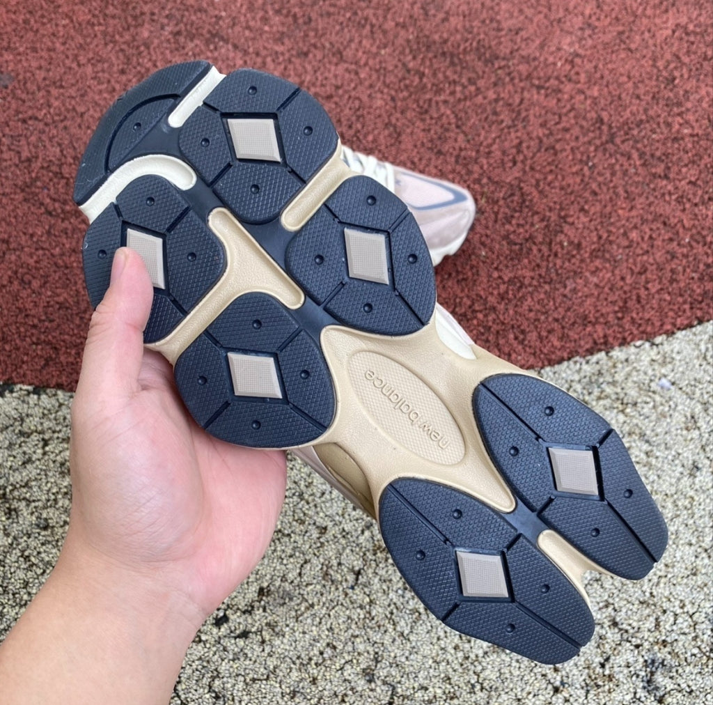 Chaussure NEW BALANCE 9060