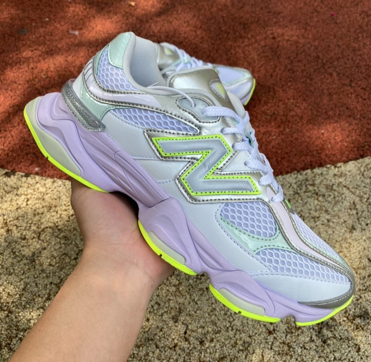 Chaussure NEW BALANCE 9060