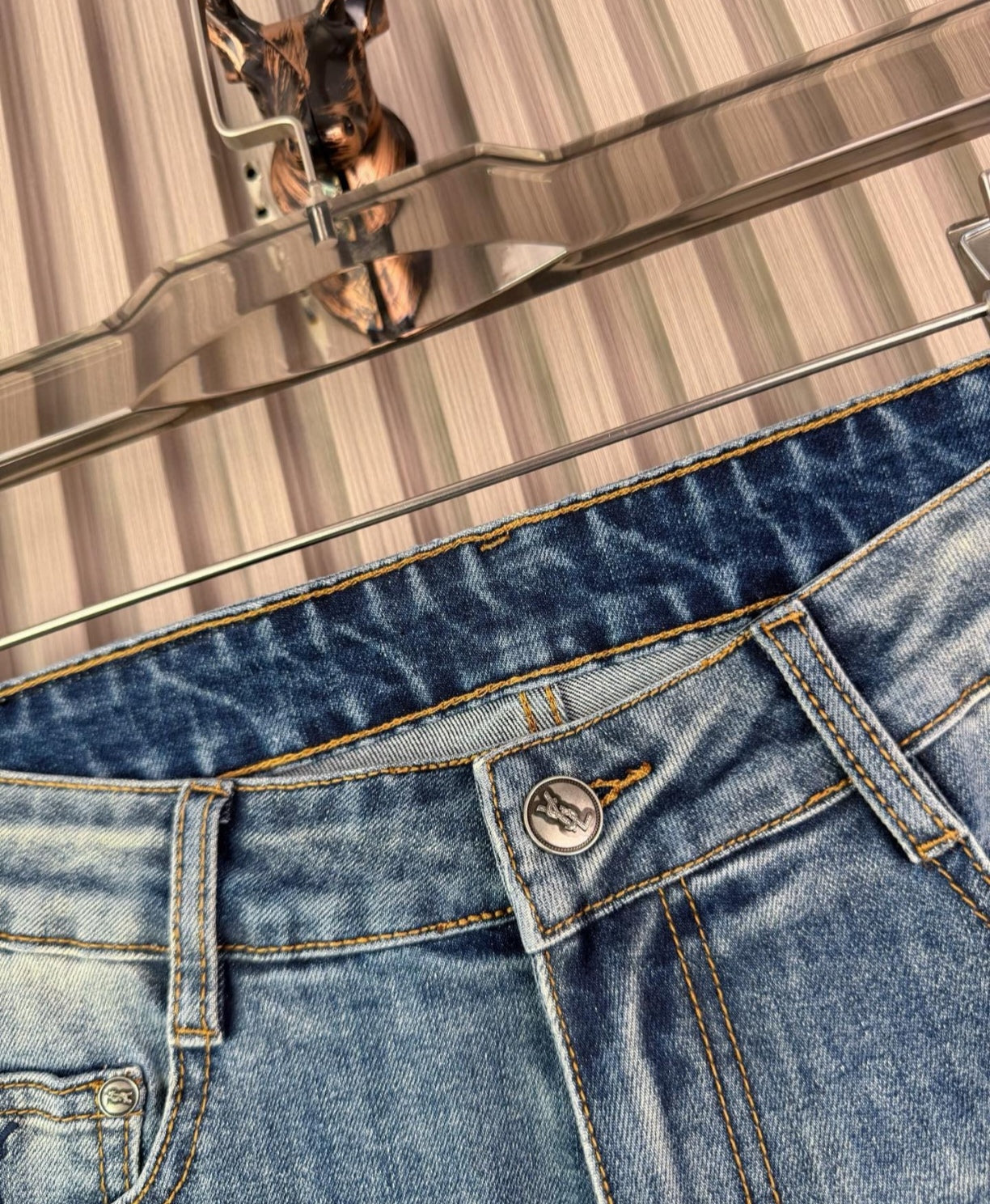 Jean YVES SAINT LAURENT