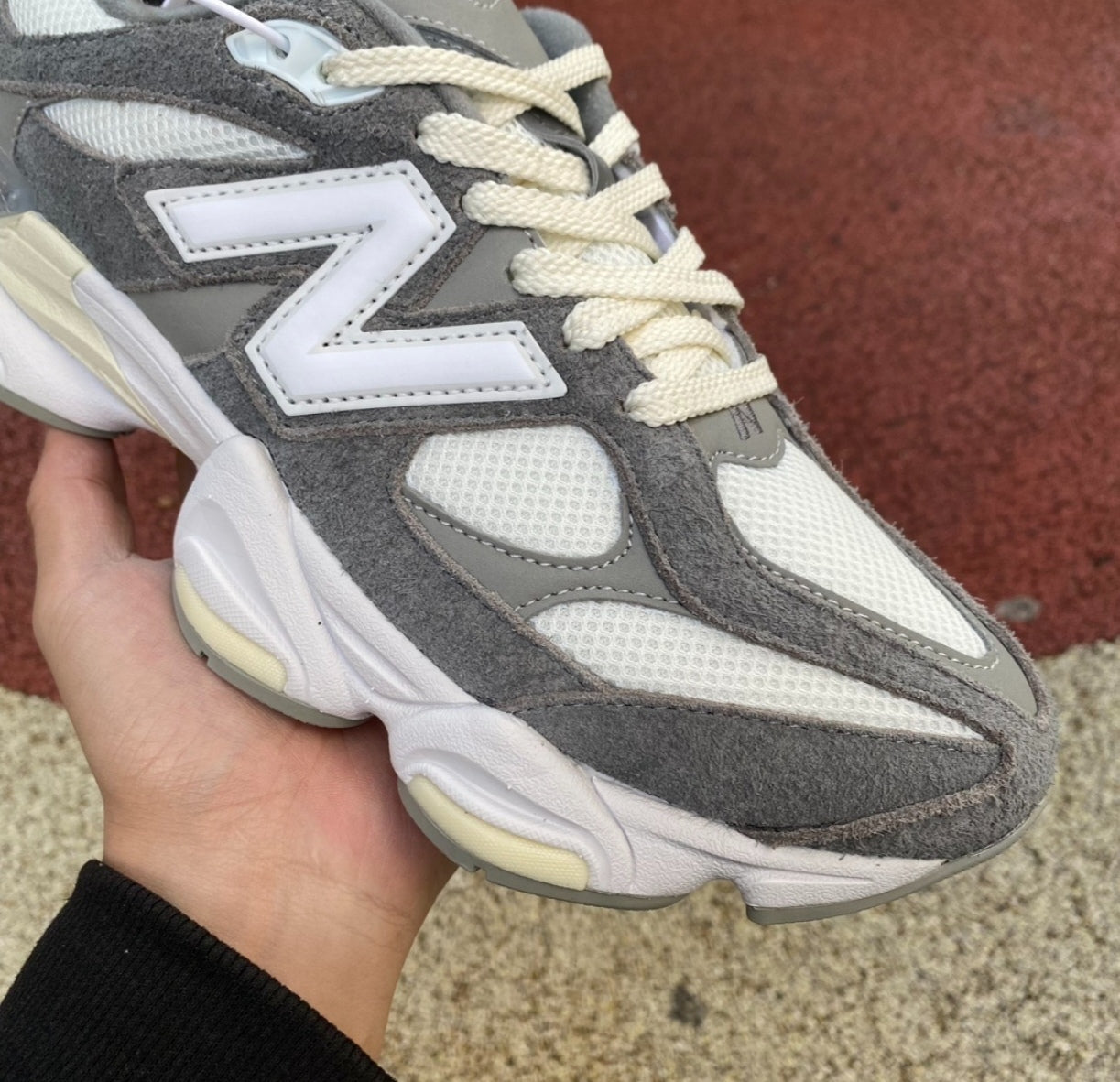 Chaussure NEW BALANCE 9060