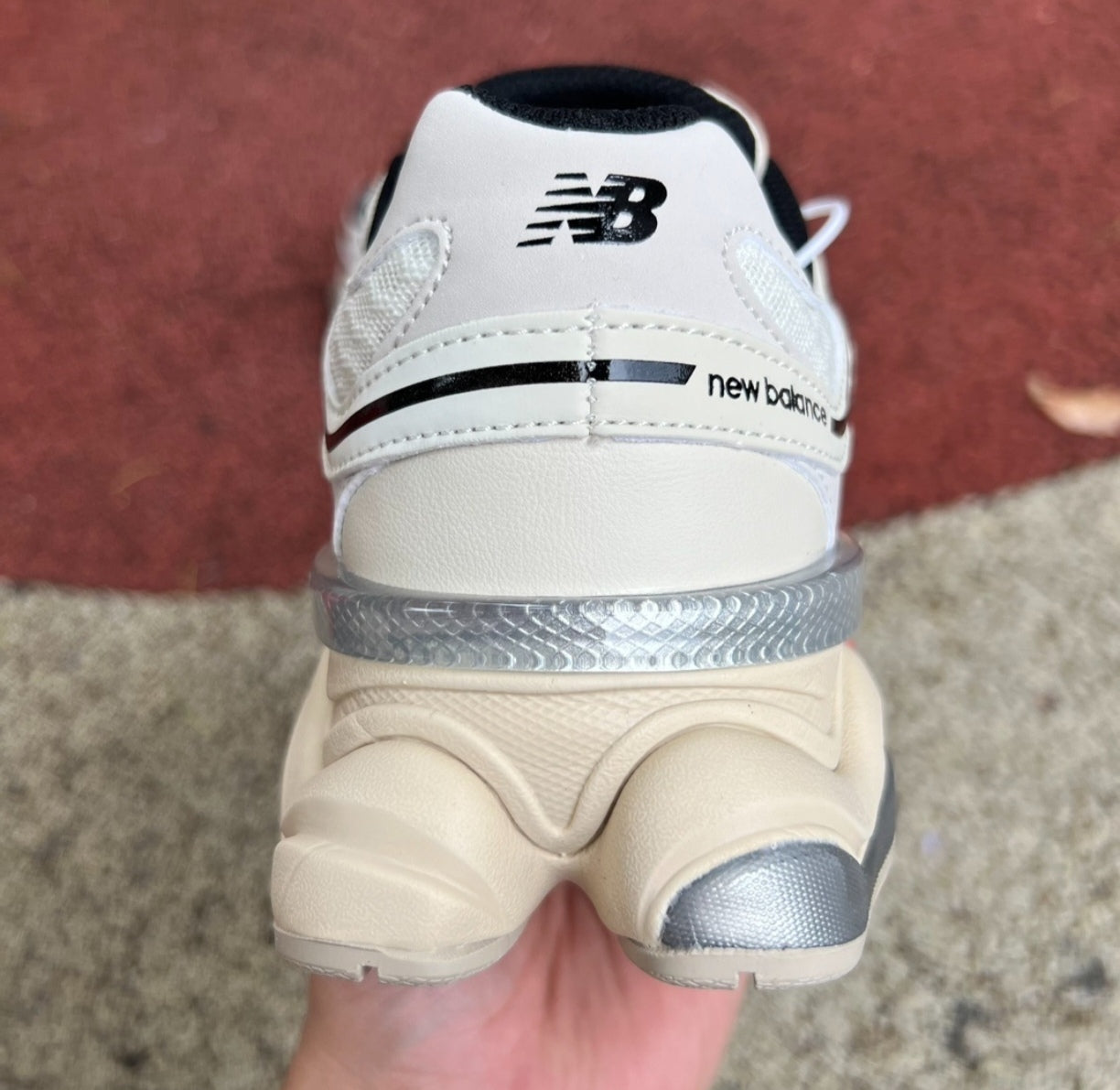 Chaussure NEW BALANCE 9060